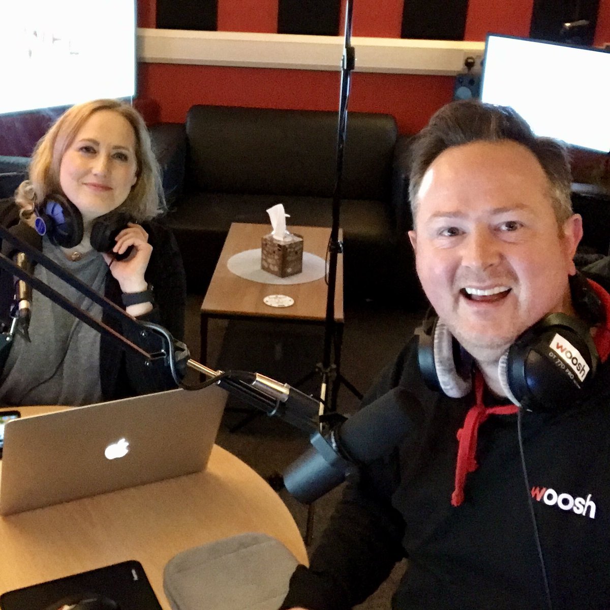 CakeShowPodcast's tweet photo. We braved the weather on Friday to head into @TheWelEdinburgh to record the February episode. 

The 90 minute show will be out on Tuesday on @mixcloud 

As well as showcasing lots of new music, we look forward to @recordstoreday

#musicpodcast #newmusic #rsd2022 #recordstoreday https://t.co/hE6ZT5QIwb