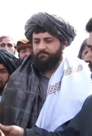 55NNW's tweet photo. @Hakeemkandahari محبت یې په شمال او په جنوب دی 
ریښتیا شوی د عمر لیدلی خوب دی 
برخمند له هر خصلت د سړیتوب دی
د هر چا په زړه کې ځای لري محبوب دی 
د هر چا د امید سترګې چې پرې خښې
هغه ځوان سپا سالار ملا یعقوب دی

#زلمي_رهبران https://t.co/edRpZ7gI2n