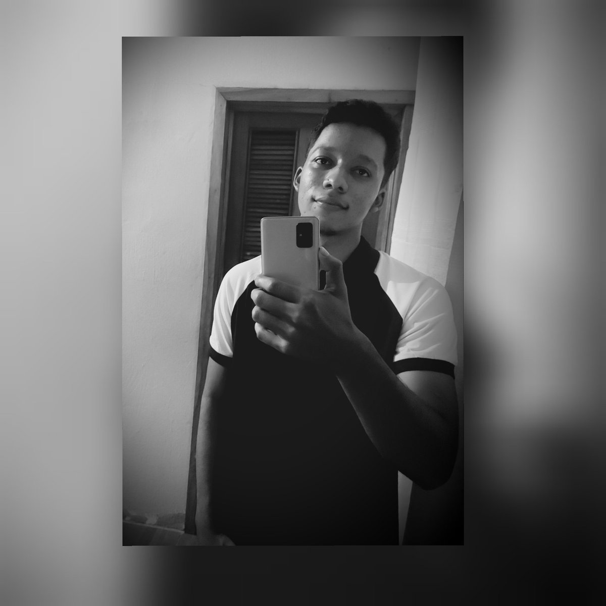 AlexTor71299280's tweet photo. #NuevaFotoDePerfil https://t.co/WhlR6hgp2u