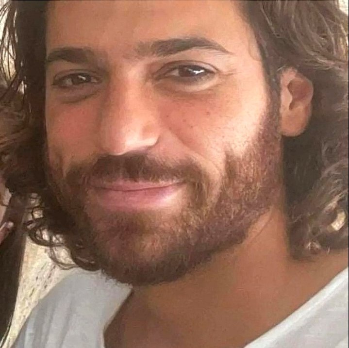 ChusaGilT's tweet photo. 🥺...pobres míos las carillas de agotados ♥️♥️♥️
#CanYaman #PalermoII 🏠 #ViolaComeIlMare https://t.co/V5ZsDkQVW0