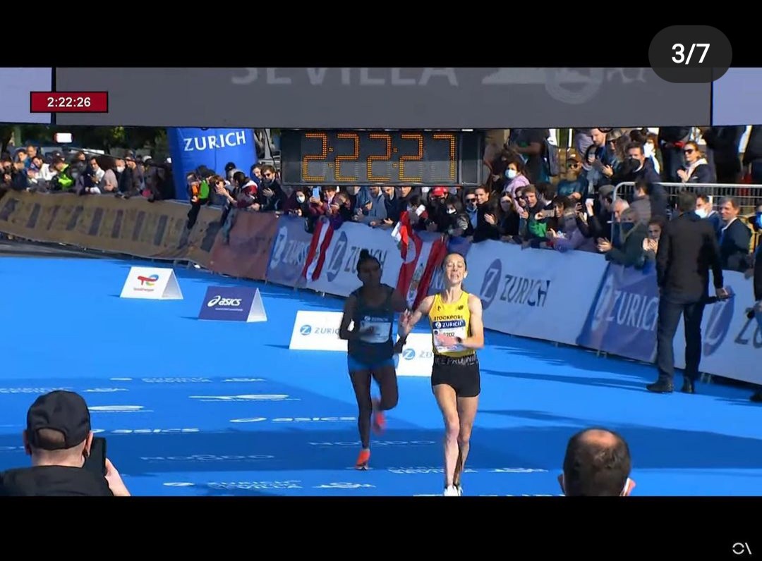 Congratulations to our a former speaker <a href="/JessCoulson90/">Jessica Piasecki</a> on her outstanding run to go 2nd on the marathon alltime list in Seville today!
