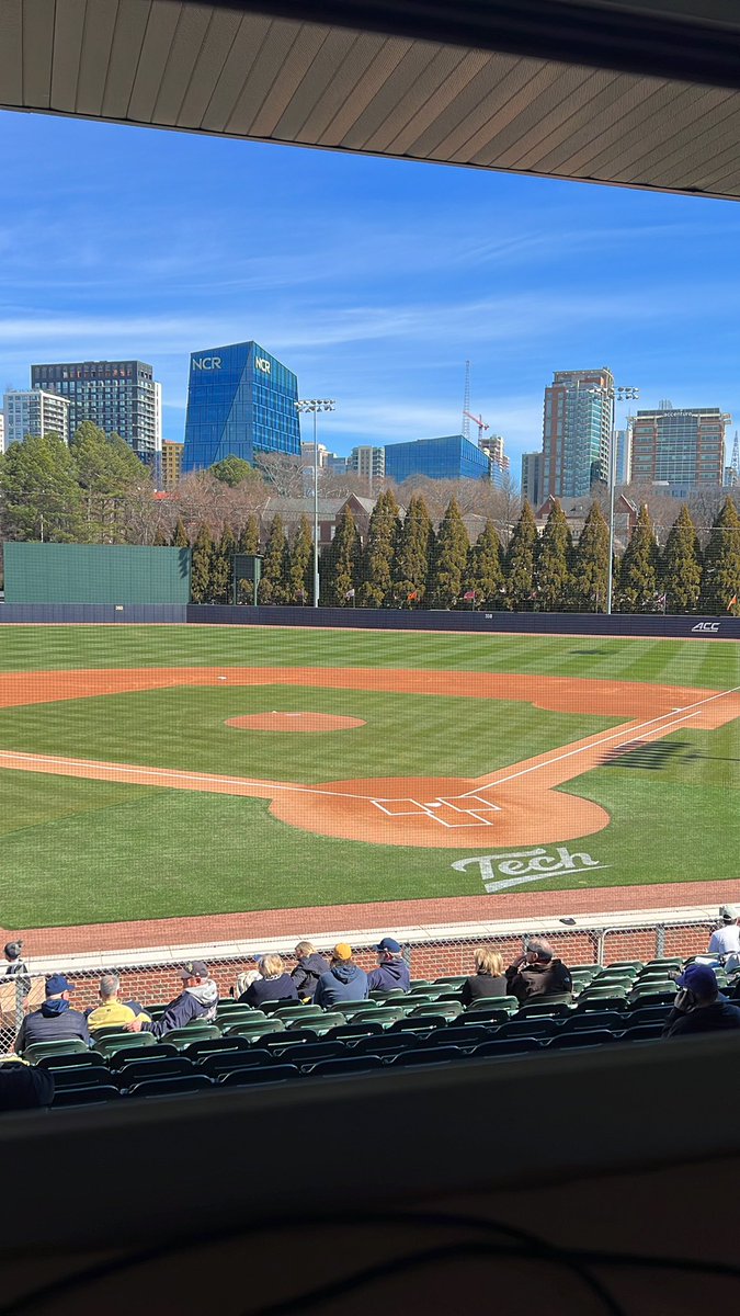 thegtbee's tweet photo. Best place to spend my birthday!🎉 🎉Let’s go @GTBaseball 🐝⚾️💛
#GoJackets #TogetherWeSwarm https://t.co/QbFm32xnbN
