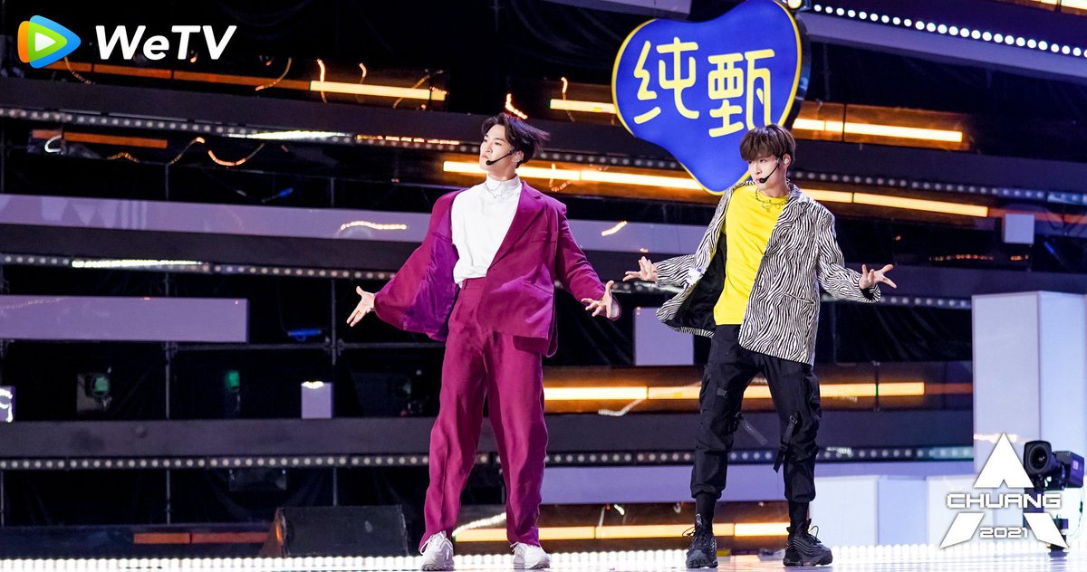 Into1France's tweet photo. Petit moment de nostalgie avec ces photos du premier épisode de CHUANG 2021 (sorti en deux parties : les 17 et 20 février 2021) où ont auditionné les futurs membres d’INTO1✨
#INTO1 #CHUANG2021 https://t.co/3bf57GVY8v