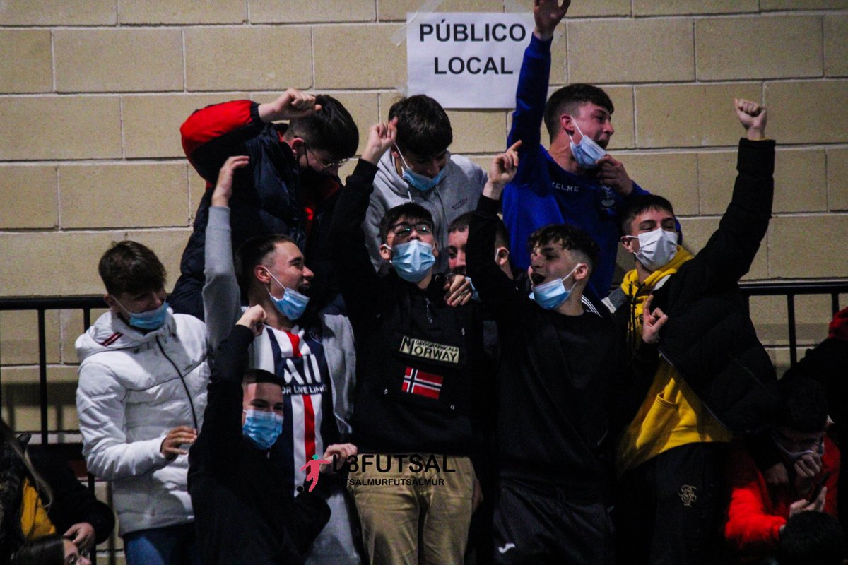 josebae47170450's tweet photo. #lacasadelfutsalmurciano
La afición se lo paso en la tarde de ayer fenomenal con el partidazo que pudieron presenciar en el pabellón de Blanca, animando y disfrutando del futsal de los equipos. 
@BlancaFS4 E.D. Abanilla Futsal
#futsalmur #l3futsal #somosffrm #FutsalRegional https://t.co/Wqugv3Z8St