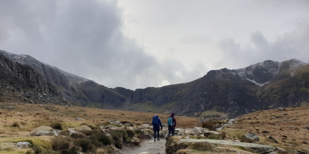 mountain_eering's tweet photo. Con of a winter meet, get cold and wet. Pro of a winter meet, warm up with a fat dinner followed by lots of wine. Here are a selection of beautiful views from our meet in Tyn Lon.
#leedsmountaineeringclub #tynlon #mountains #snowcappedmountains #snow #winterwalk #mountaneering https://t.co/hRwilVh0xJ