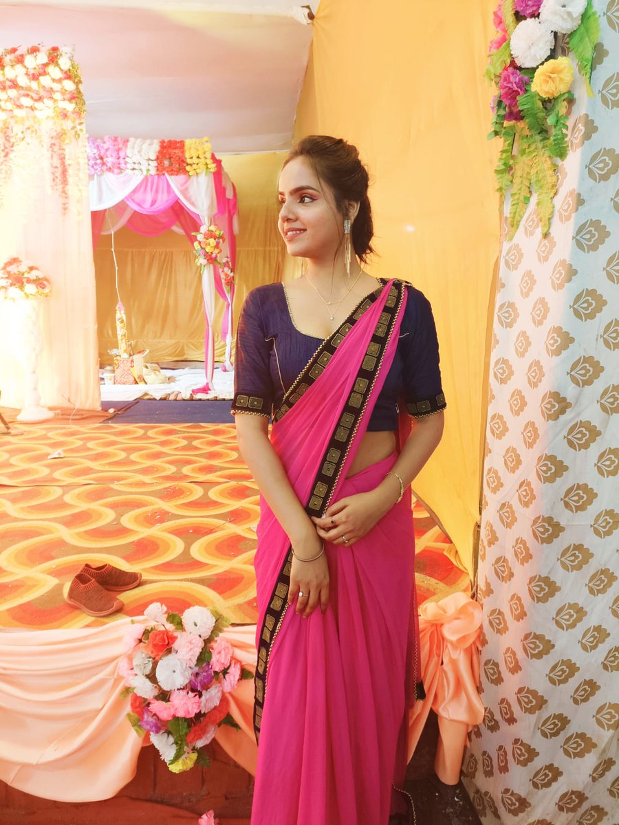 Shambhavi130's tweet photo. Sarees can be hot too, 
Just saying.. https://t.co/v5oNk3qYk2