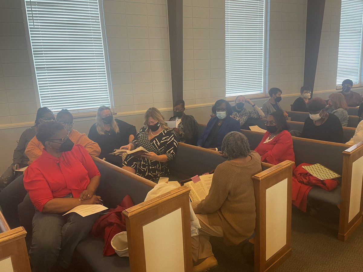 DerykHayes's tweet photo. I ain’t no “major” preacher and we aren’t a mega ministry… God loves us and has called us to do meaningful ministry…
#GrowingTogether
#CaringAndCommitted
#LetsGoToTheOtherSide https://t.co/ewtbhzJ4XL