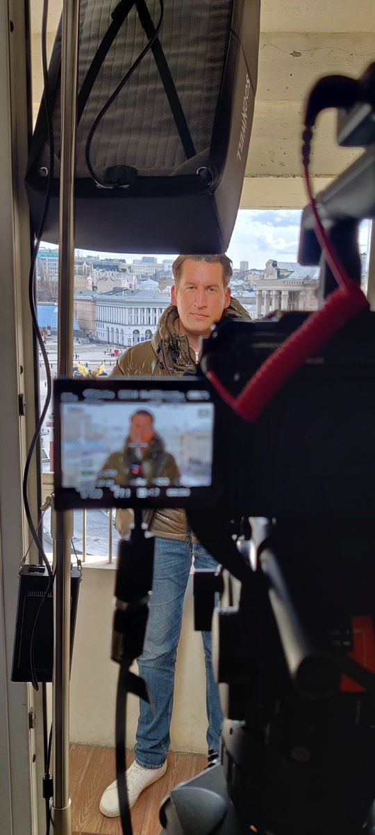 newscamera75's tweet photo. Our live position for @ntvde and @RTLde using @LiveU @LiveU_Events 
@RichterSteph @noltetv @reporterjuergen 
#Kyiv #ukraine #newscameraman #cameraman #camera #behindthescenes #cameragear #video #news https://t.co/0cu2sC1129