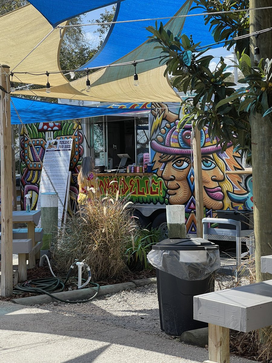 bonnieupright's tweet image. IYKYK 🍤