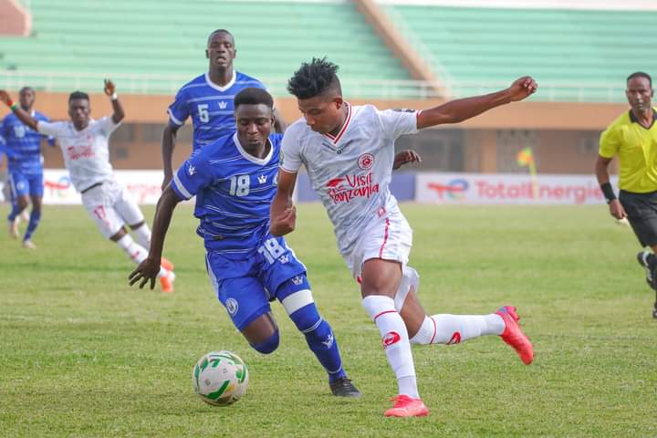 Simba_Na_Yanga's tweet photo. 𝐅𝐮𝐥𝐥 𝐓𝐢𝐦𝐞
USGN 1-1 Simba Sc
Mfungaji ni Morrison DK 84'

#CheeflonSports🔥
#WataniwaJadi🎭 https://t.co/bzXIH5z521
