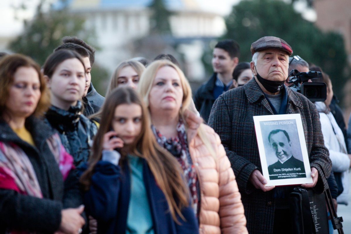 EUinAlbania's tweet image. Honoured to be part of the launching ceremony of #MemoryDays in Tirana🇦🇱, organized by #IDMC, aimed at remembering the crimes of the dictatorial system. In his remarks @hupin_alexis, Head of Political Section at @EUinAlbania, emphasized the🇪🇺support to🇦🇱to deal with its past.