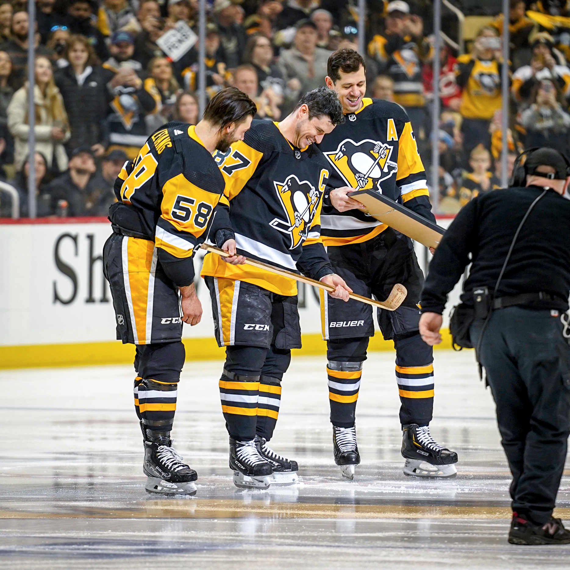 Pittsburgh Penguins Kris Letang Sidney Crosby And Evgeni Malkin