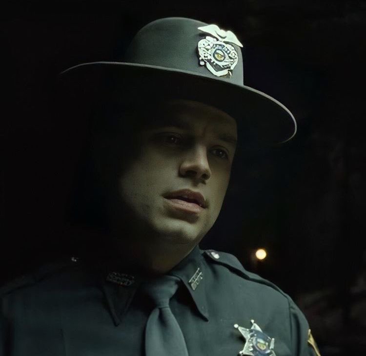 hildadaniela's tweet photo. Sebastian Stan , Iโm gonna say this is my ex husband . #SebastianStan #LeeBodecker #SheriffLee #TheDevilAllTheTime #PepsiCup https://t.co/uaBA1HZxFX