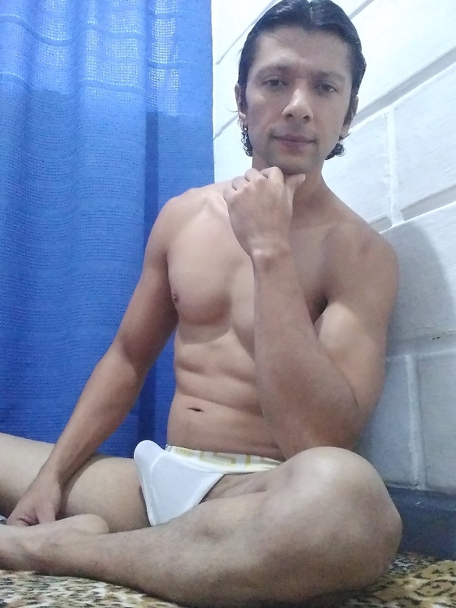Dan01 tweet media