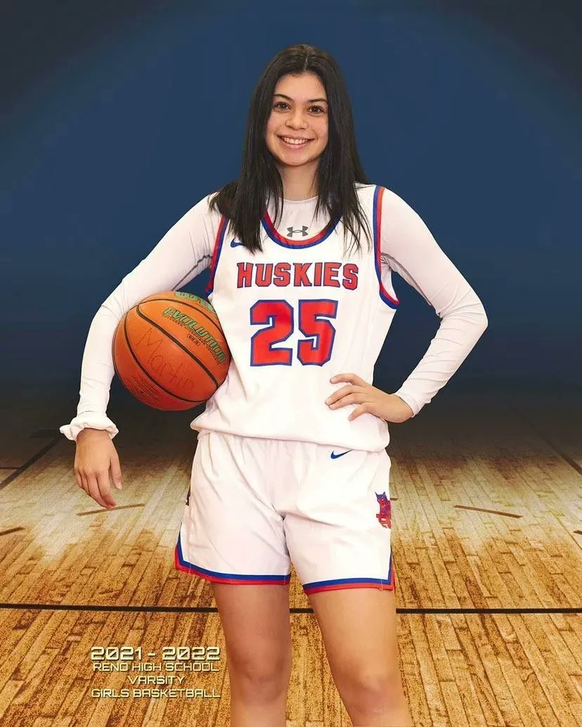 Congratulations to Adia Walker (Shoshone/Paiute), out of Reno HS in Nevada, who was selected as the 2021-22 Northern Nevada 5A Player of the Year.
#NativePreps #Shoshone #Paiute