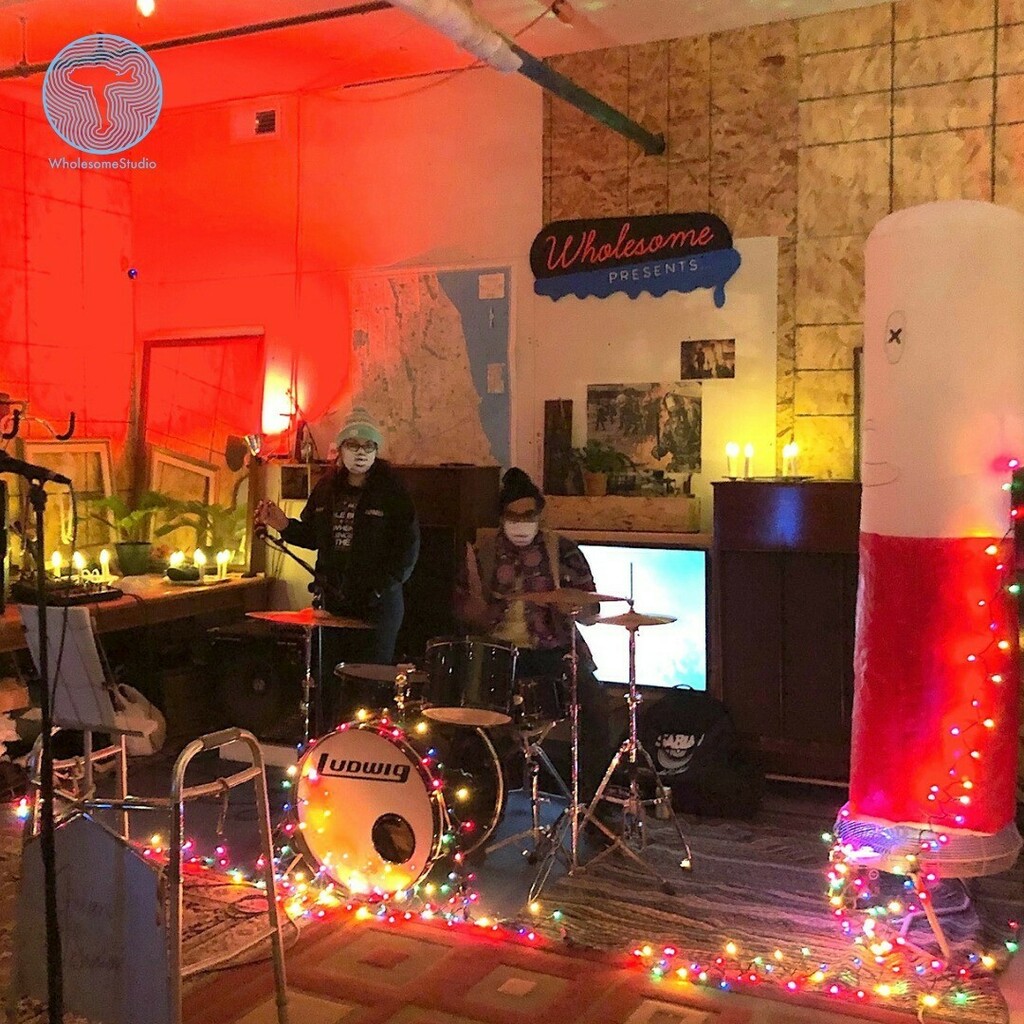 stdiob3's tweet photo. Set the mood for your next project at WholesomeStudio.

Book a room online today!
https://t.co/E3YKt4K2nu

#music #recordingstudio #wholesomestudio #chicago https://t.co/bpNxsKVULf https://t.co/t8c4Ax4maN