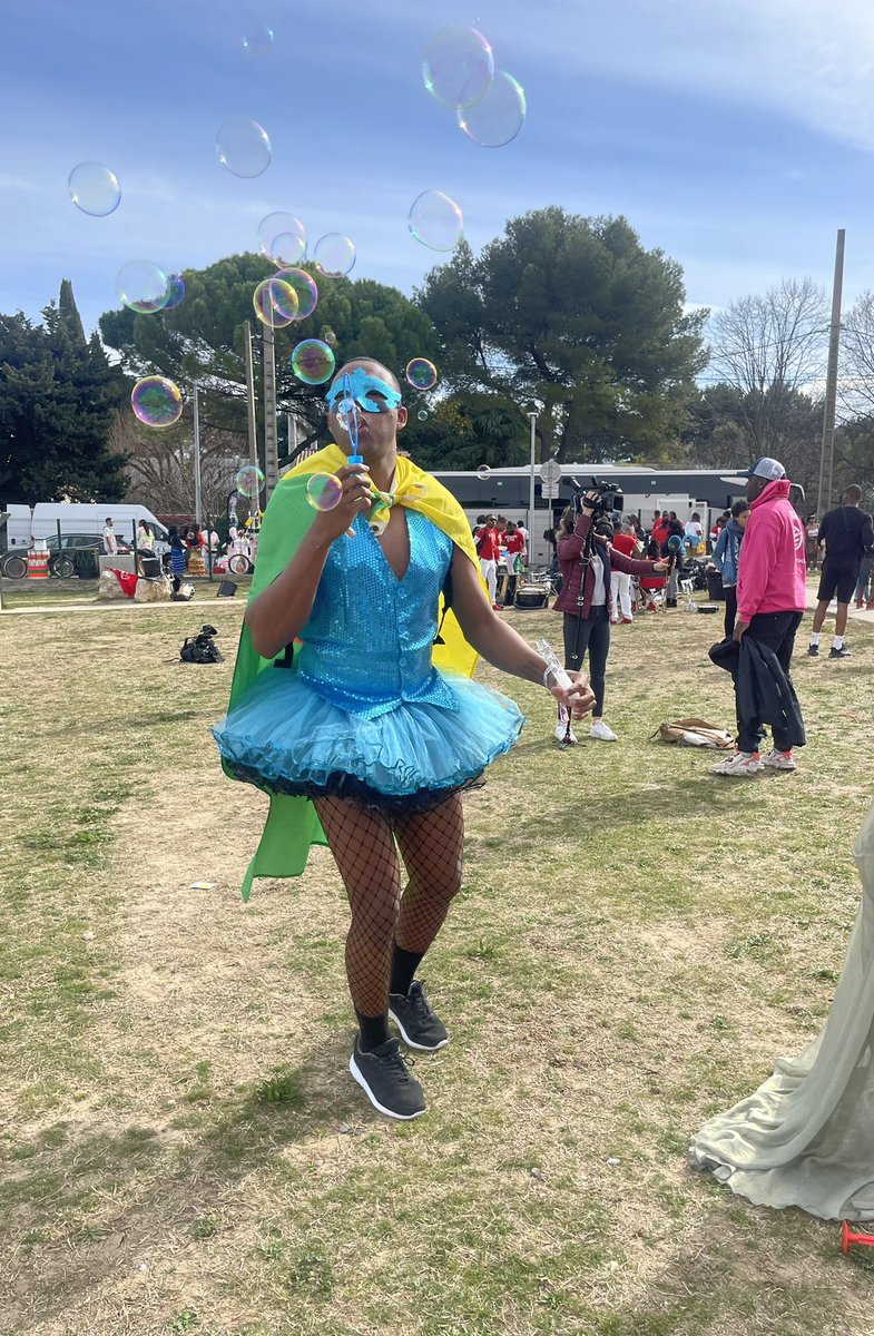 BarbeAndrew1's tweet photo. Montpel carnival 😍 MERCI LA WIIIFF  #carnavalmontpellier https://t.co/UomjSmCNIm
