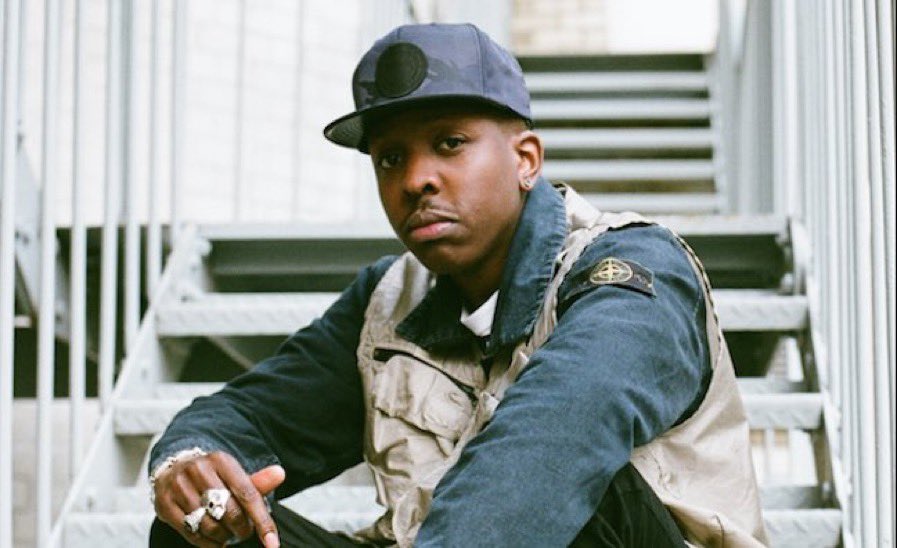 Che_Lingo's tweet photo. RIP to a legend Jamal Edwards. 
He gave me my first real shot at reaching our culture and understanding my worth via SBTV. All without question or criteria, the same for so many others. This man helped shape the foundations of Black UK Media and he will be dearly missed. 🕊 https://t.co/uIKDYkTndI
