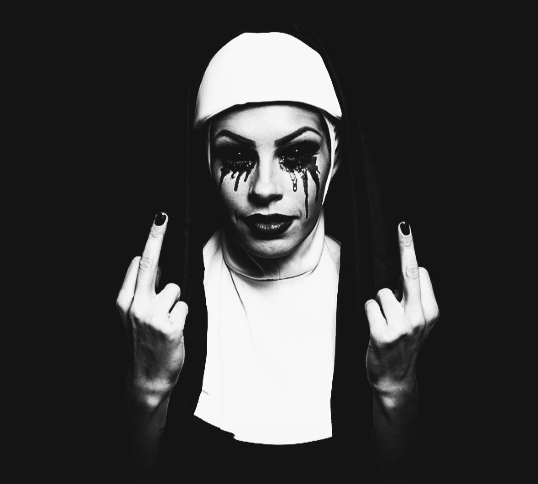 Stephanie Horror 🖤 (@stephaniehorror) on Twitter photo 