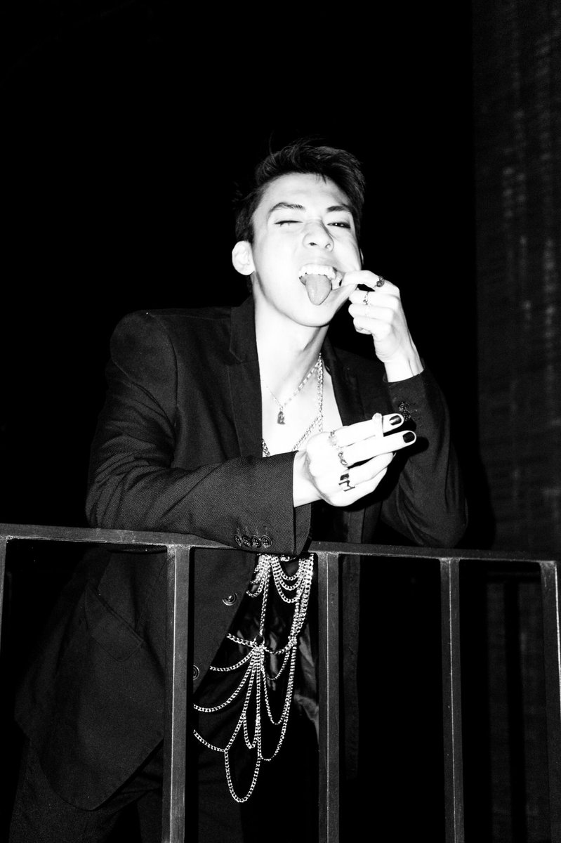 MadTsai's tweet photo. don’t smoke kids ✨ https://t.co/98swRtVjkV