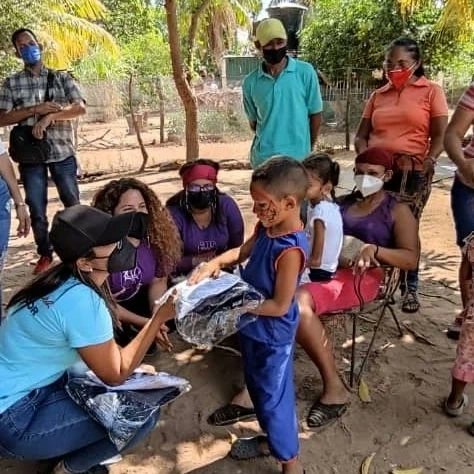 ViceSocialT_ve's tweet photo. El Ministerio de Agricultura Urbana, atendió al pueblo productor durante Plan de Amor en Acción organizado en parroquia Calabozo del estado Guárico.
#ViceSocial #VictimasDelBloqueo #AmorEnAccion #Venezuela #guarico @minppau https://t.co/yrXBFNnkHk