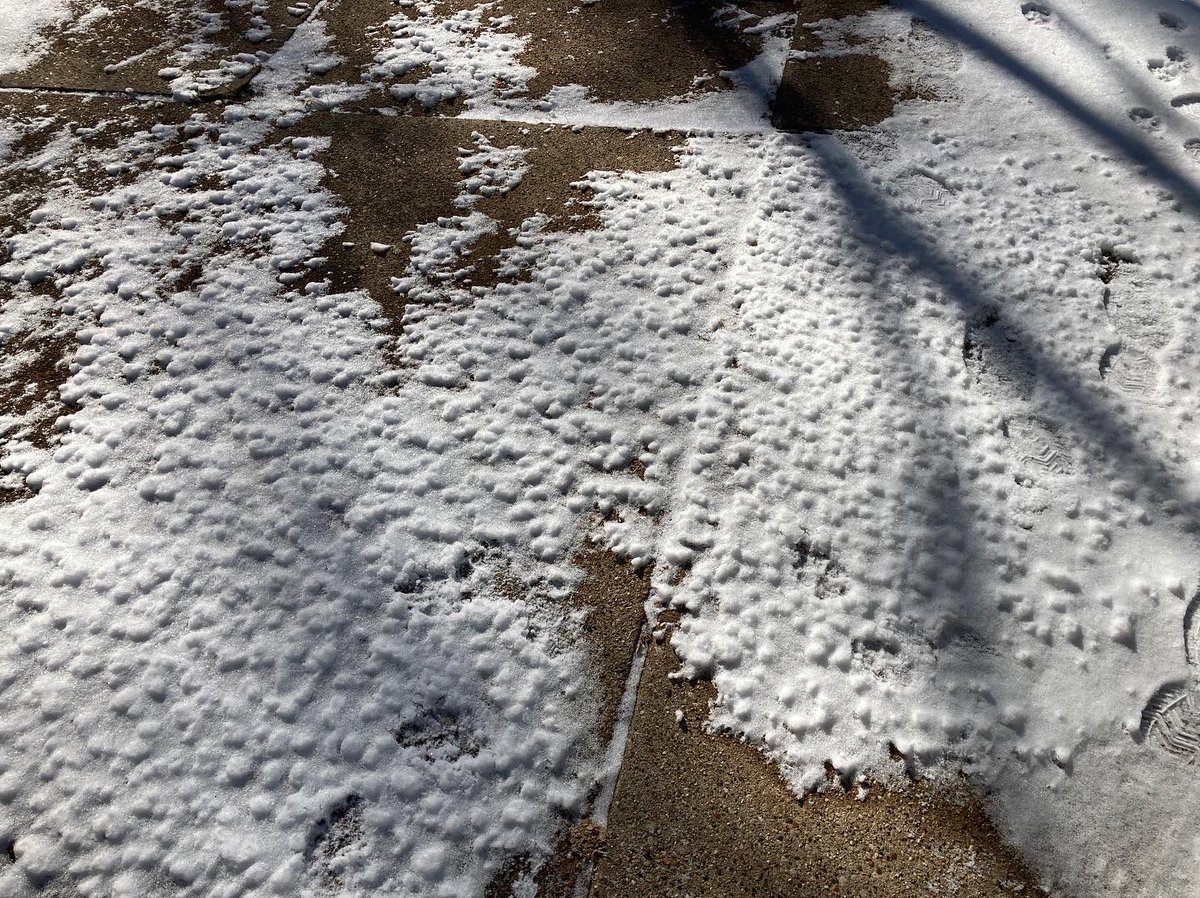 P_Hendrickson's tweet photo. When nature mimics art (or crafts, anyway). Pic 1: remnants of Friday night’s snow squall. Pic 2: Afghan I just finished for my sister, appropriately enough in @LionBrandYarn’s #CoverStory in #Snow. #writerswhoknit #knitting #winter https://t.co/rRGQ4vRvSy