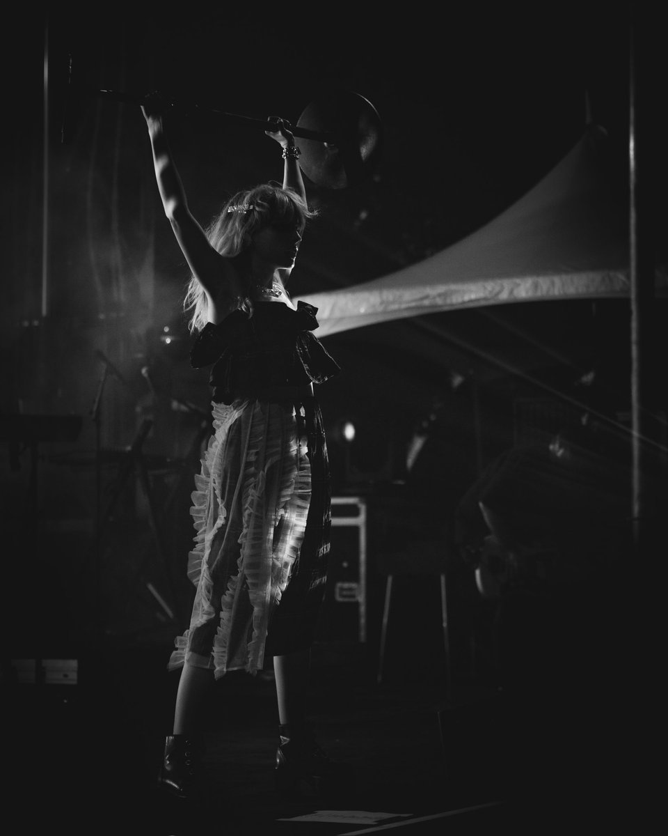 SeaThorPhoto's tweet image. @CHVRCHES performing at the Day In Day Out Festival in Seattle. 9.05.2021