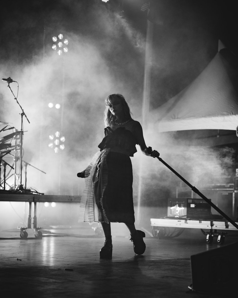 SeaThorPhoto's tweet image. @CHVRCHES performing at the Day In Day Out Festival in Seattle. 9.05.2021