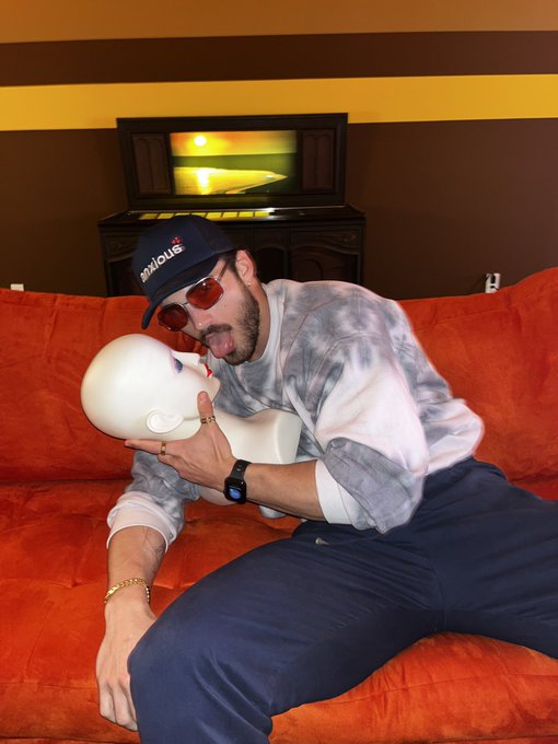 👺👺👺 https://t.co/iUO8R8ZOqw