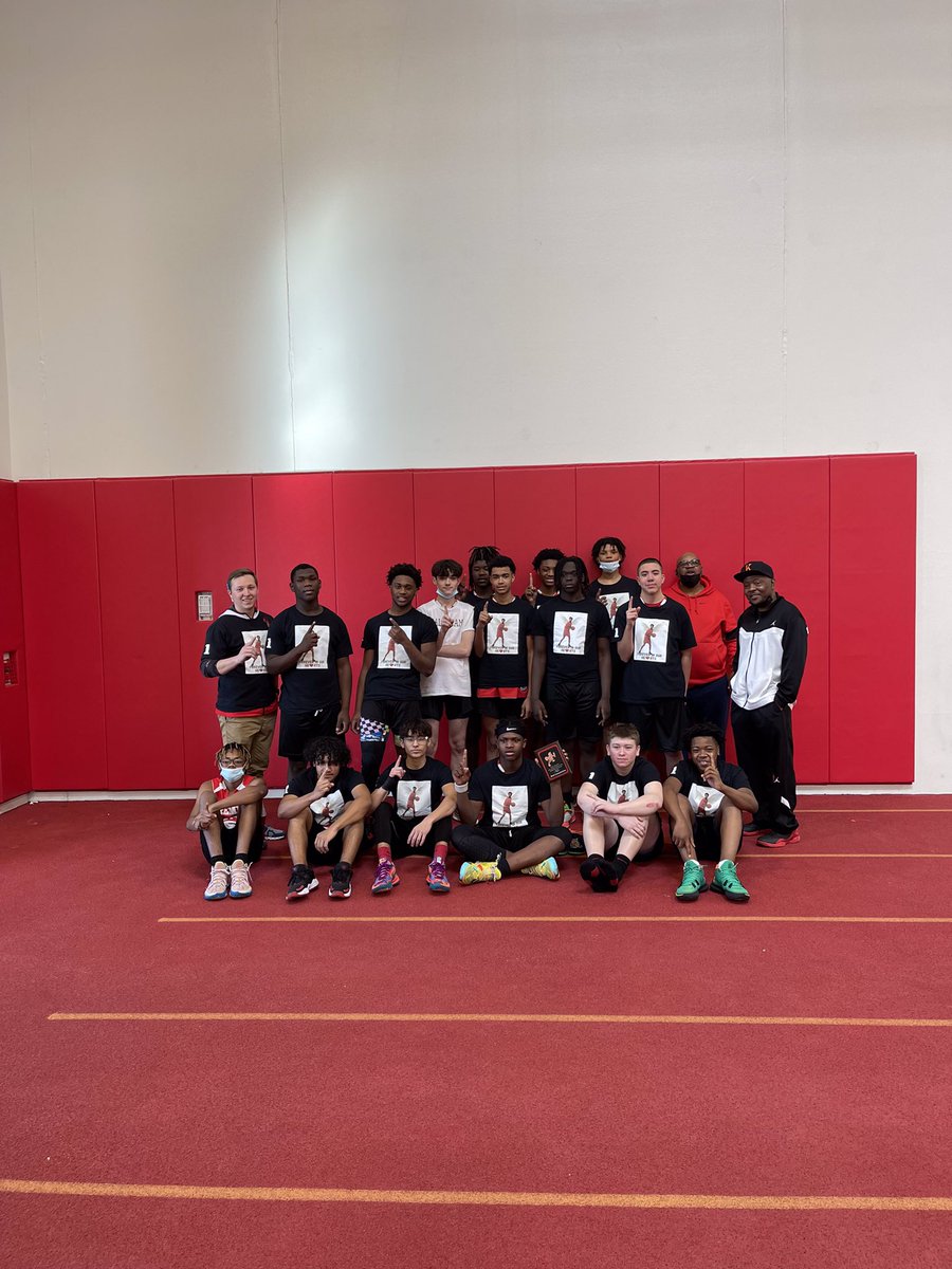 Braves_Varsity's tweet photo. Congratulations to our F/SO Boys Basketball Team who took 2nd Place Consolation Championship at Tinley Park Tournament. Cam was with them as they won in overtime against Sandburg but fell short to LWW. #BallforCam!!!! https://t.co/qXddDmYG4Z