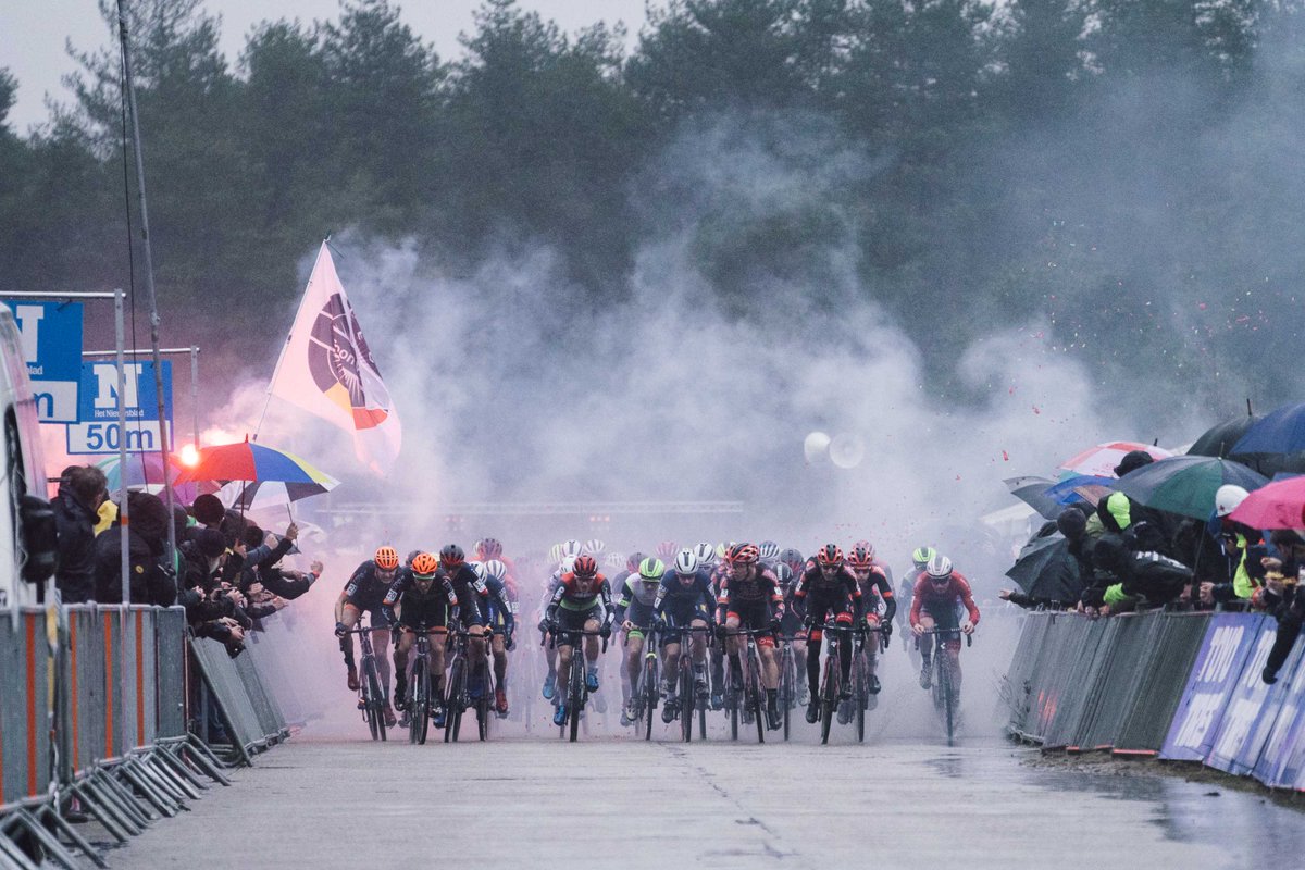 My final race gallery - a stormy day at #Oostmalle: cyclephotos.co.uk/2022/02/20/202…

#cyclocross 
#sluitingsprijs