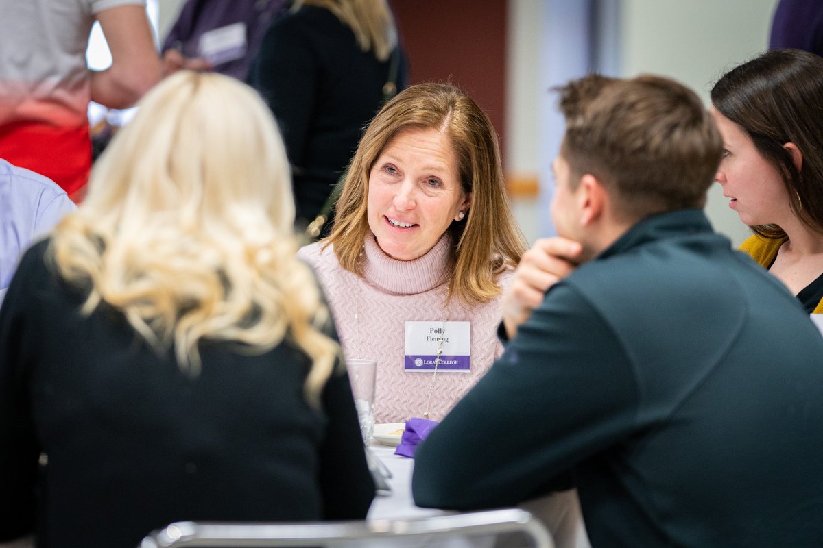 LorasAlumni's tweet photo. 📸 Thanks to all who joined for the Network of Dubuque winter social! 

#LorasCollege #GoDuhawks #OnceADuhawk #AlwaysADuhawk https://t.co/U4N8sNPmnW