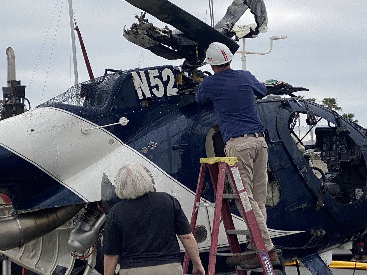 Now @NTSB investigators are inspecting the Huntington Beach Police helicopter that was just recovered from the water, a bit over 20 hours after the crash that killed 14-year @HBPoliceDept veteran Officer Vella last night. Our story tonight on @CBSNews Weekend @CBSEveningNews https://t.co/gkyK5z23Eu