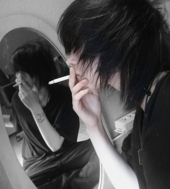 FuM4r CaUs4 Mu3rt3, Oj4lÁ M1 vIdA t3rMinE Pr0nTo #sAd #EmO #tRiStEzA