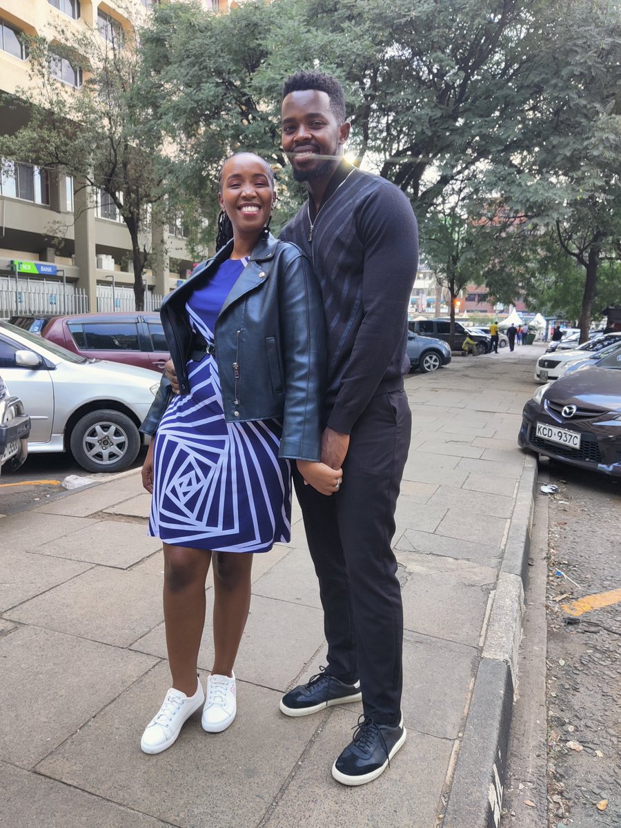 Chilling with my number one cheerleader and also she my sharpener 😂,my first option word was critic but amepata nikiedit caption akanishow itafanya nikae nikama nimekaliwa so we chose 'sharpener' 😀😀😀😀 ,enjoy your week fam, tupatane kesho on air <a href="/pearlradioke/">PEARL RADIO KE</a> from 3pm