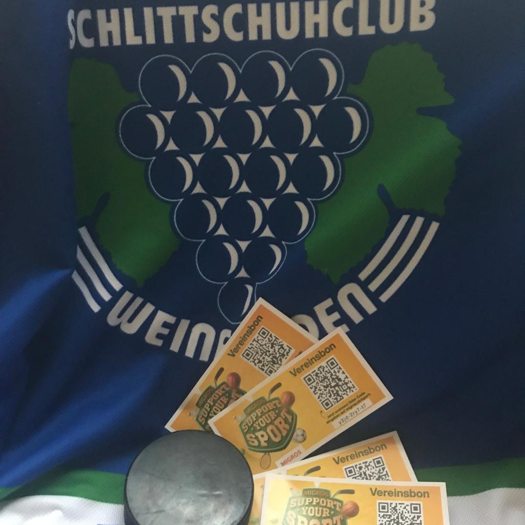 Die Migros-Aktion «Support Your Sport» geht in die zweite Runde. Bis zum 25. April erhält jeder Kunde der Migros-Supermärkte oder SportXX einen Vereinsbon pro 20-Franken-Einkauf, welcher für unseren Vereinswunsch «Ausbildungsmaterial Off-Ice» registriert werden kann. 🏒🥅🍇