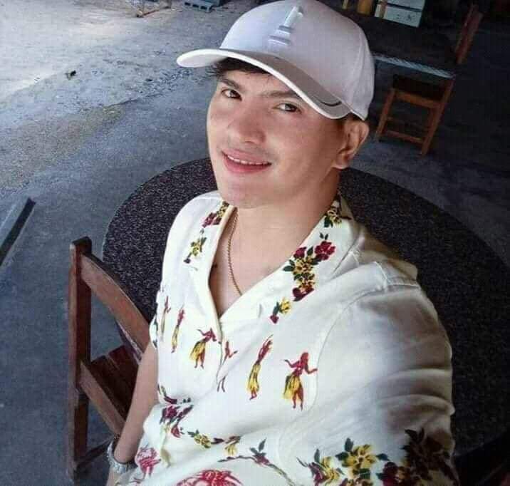 Proud na proud aku sayo bunso

1ST FILM OF THE YEAR
#MygzMolinoShortMovie