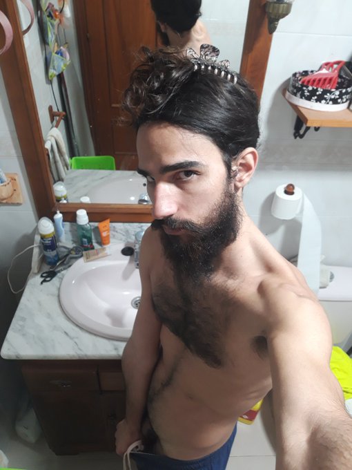 Si es que estoy bueno se mire por donde se mire. Hasta con la pinza del pelo en la cabeza antes de meterme<a href="/tag/xhamster"class="tags"><span>#xhamster</span></a>