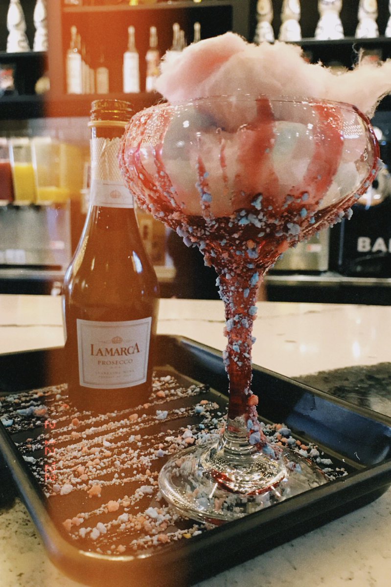 YUMMMM🤤 stay tuned to find out where you can find Connecticut’s most unique cocktails #sundayfunday #5oclocksomewhere #cheers