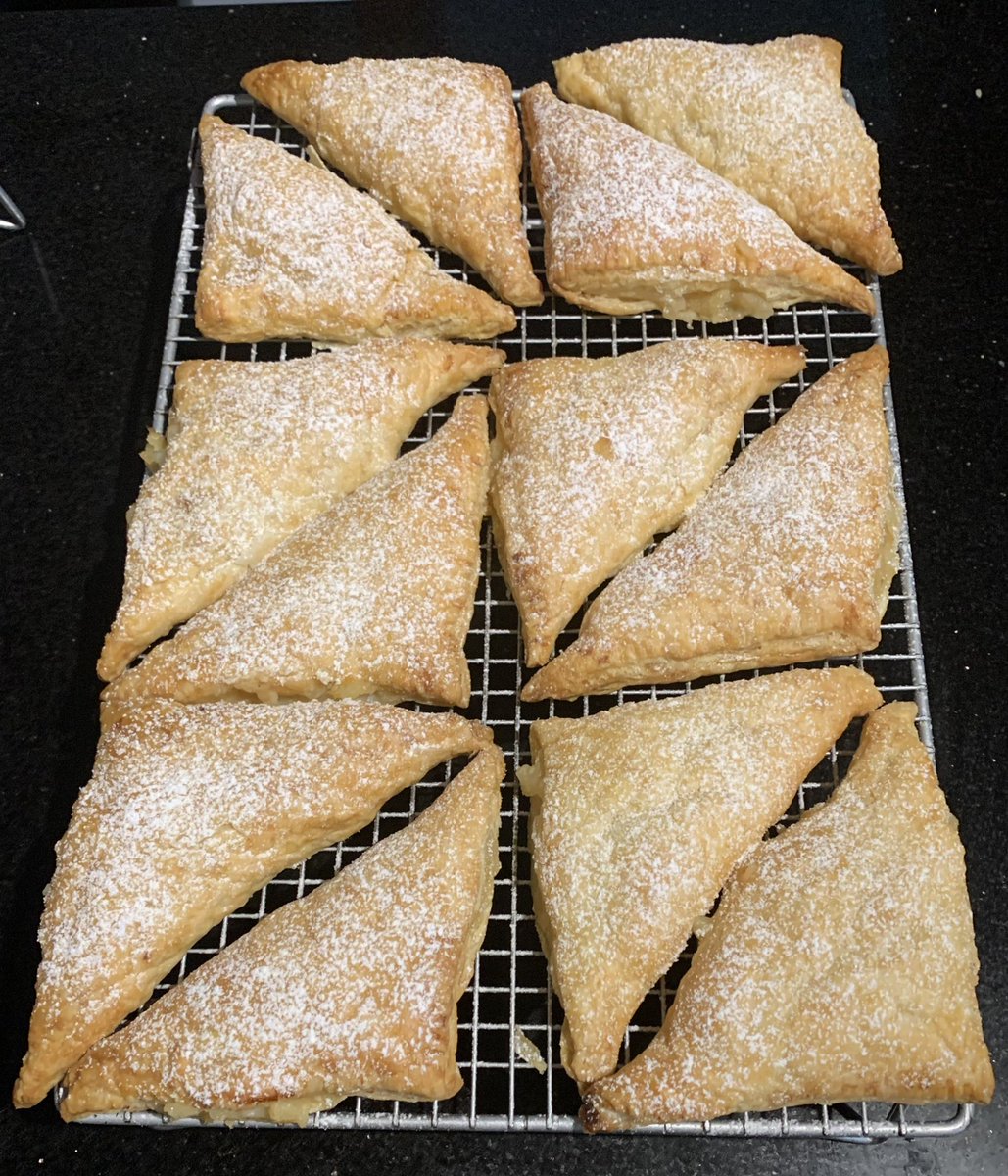 Rob_C_Allen's tweet photo. Playing with @NordicWareUK Anniversary bundtlette pan today. 🤔 Batten #bundts and some Apple turnovers and Fruit scones #jamfirst I’ve also baked a yeasted loaf and a Sourdough loaf, along with cheese scones today too. ☕️ catch up time now https://t.co/ZcTMVJZODI