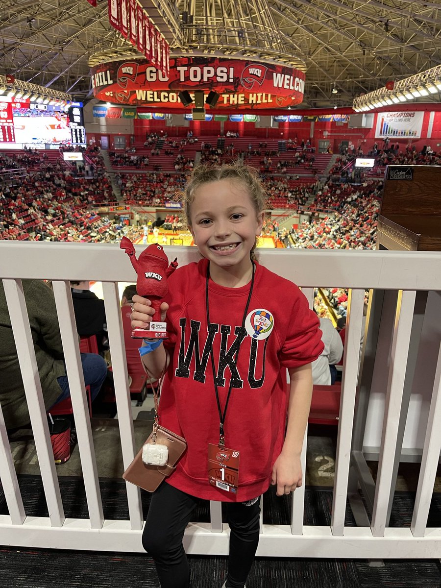 What a wonderful time last night with our little superhero Raylee! Raylee is one of the many reasons we dance! It’s not too late to register or donate at dancebigred.com #dbr22 #jfk