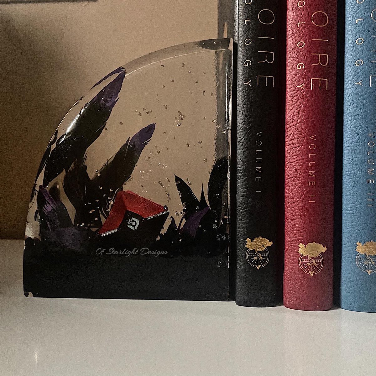 OSDesignShop's tweet photo. “Two shells, bonded inseparably. A daughter: Rega. A son: Ager. Their hearts beat in unison. And they grew: Rega, intuitive and cunning. Ager, loyal but adventurous.”

#destinyart #destiny2art #littlelight #AOTW https://t.co/mgzPct7ttN