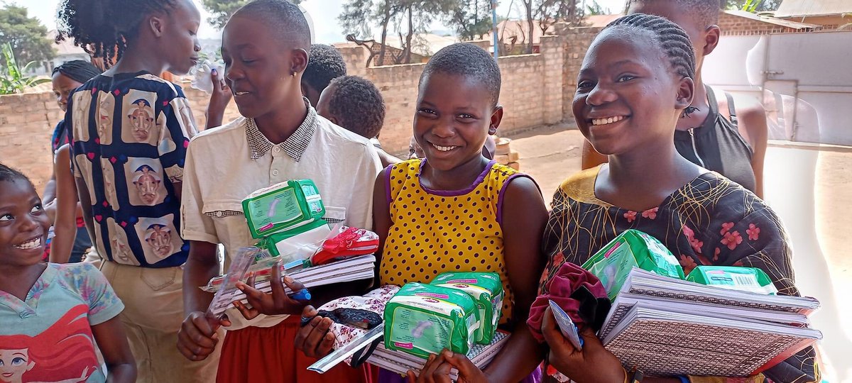 AligumaFound's tweet photo. Education around menstruation Hygiene management is one of the most important aspects for adolescents girls to feel empowered and confident.
#gilrchildprotection #slumsoccer #football #ndimwaana
https://t.co/etqTJ126Pw https://t.co/zGDMXQ4k4s