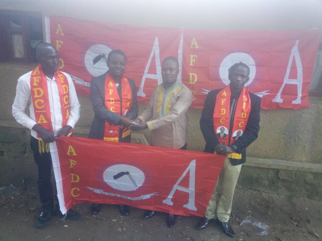 YustusNgakwira's tweet photo. #Beni_social le com. Ex. Urb.Afdc_Beni a présenté simultanément ses condoléances au près de leurs camarades de lutte qui ont été éprouvés la semaine dernière. La permanente Grâce et le V/P.U Ndeze,ont perdu les êtres chers dans leurs familles respectives @PLukwebo #PFDr Kinyata https://t.co/7gvR7FdJqn