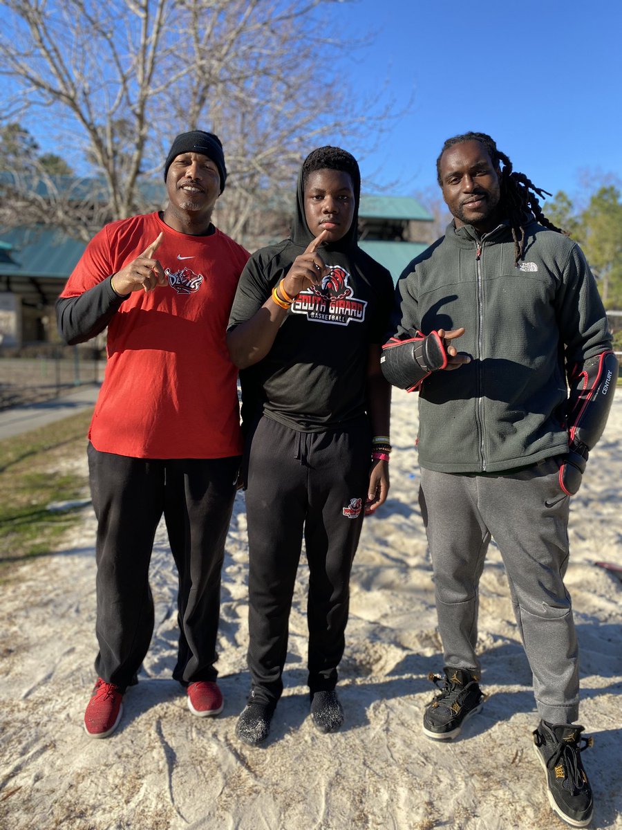 Mhoward38's tweet photo. Good work day @TristanLyles1 @Tufacene99Lyles π―βπΏ @RecruitGeorgia @scoutingreport_ #cametowork #bamaboy https://t.co/8uGLtgIc3Z