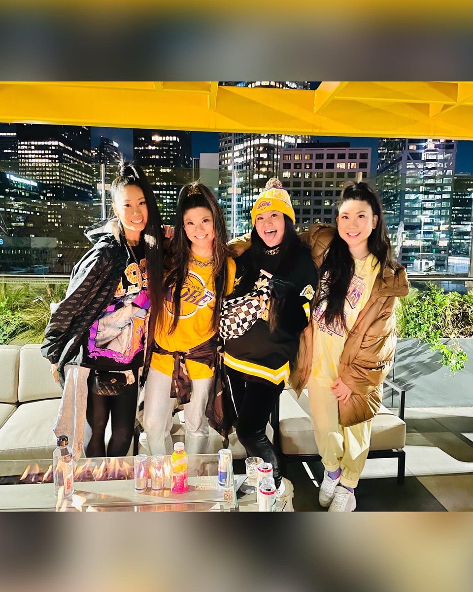 Happy #AllStarWeekend! #KobeEvent #Looptify #JAZMINsisters S/O to <a href="/mztinale/">Tina Le</a> <a href="/looptify/">Looptify</a>! <a href="/NBA/">NBA</a> <a href="/AllStarGame/">All-Star Game</a> 🙌🏼💜💛♾🏀