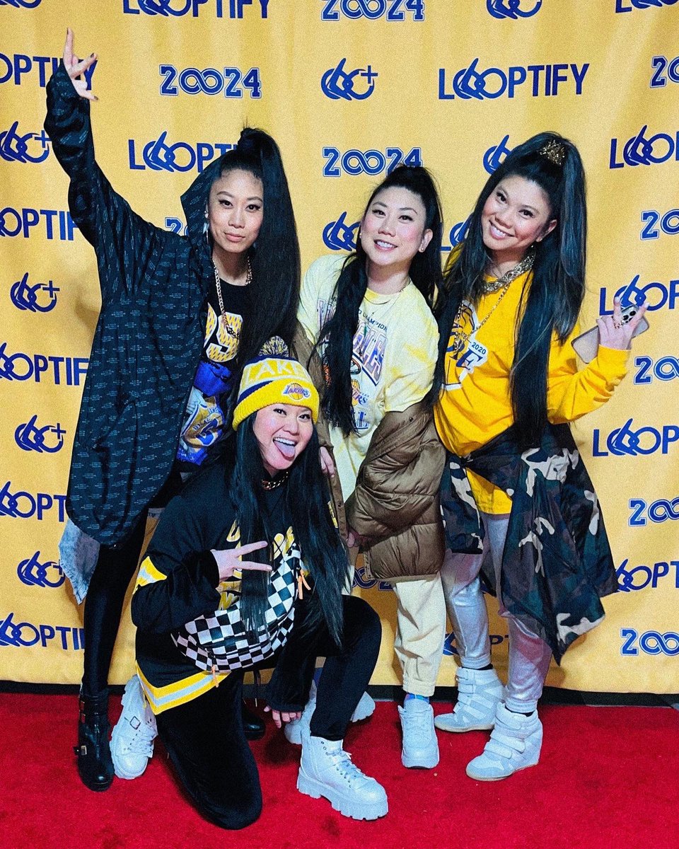 JAZMIN SISTERS tweet media