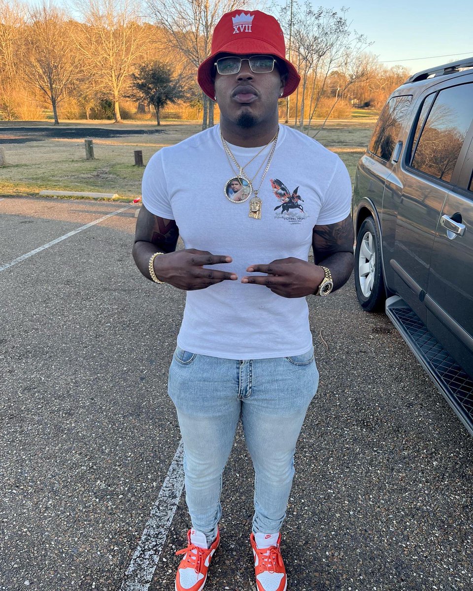JcobeScott's tweet photo. Always knew it’d come to dis Always knew dat I’d be Lit…💎 https://t.co/AmZVG3bKL3