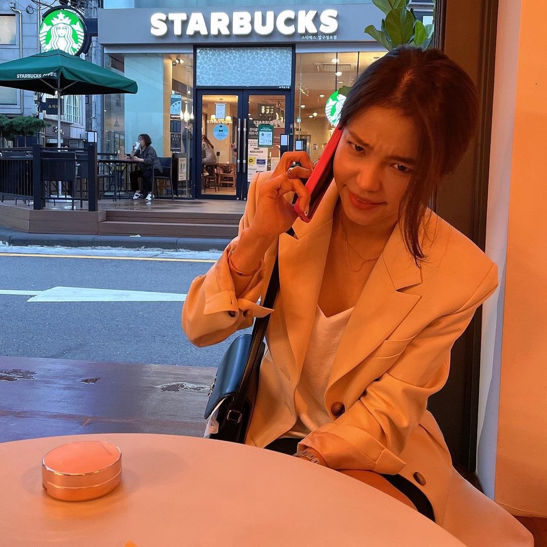 Think about the restaurant that used to sit and eat in Korea. 😊