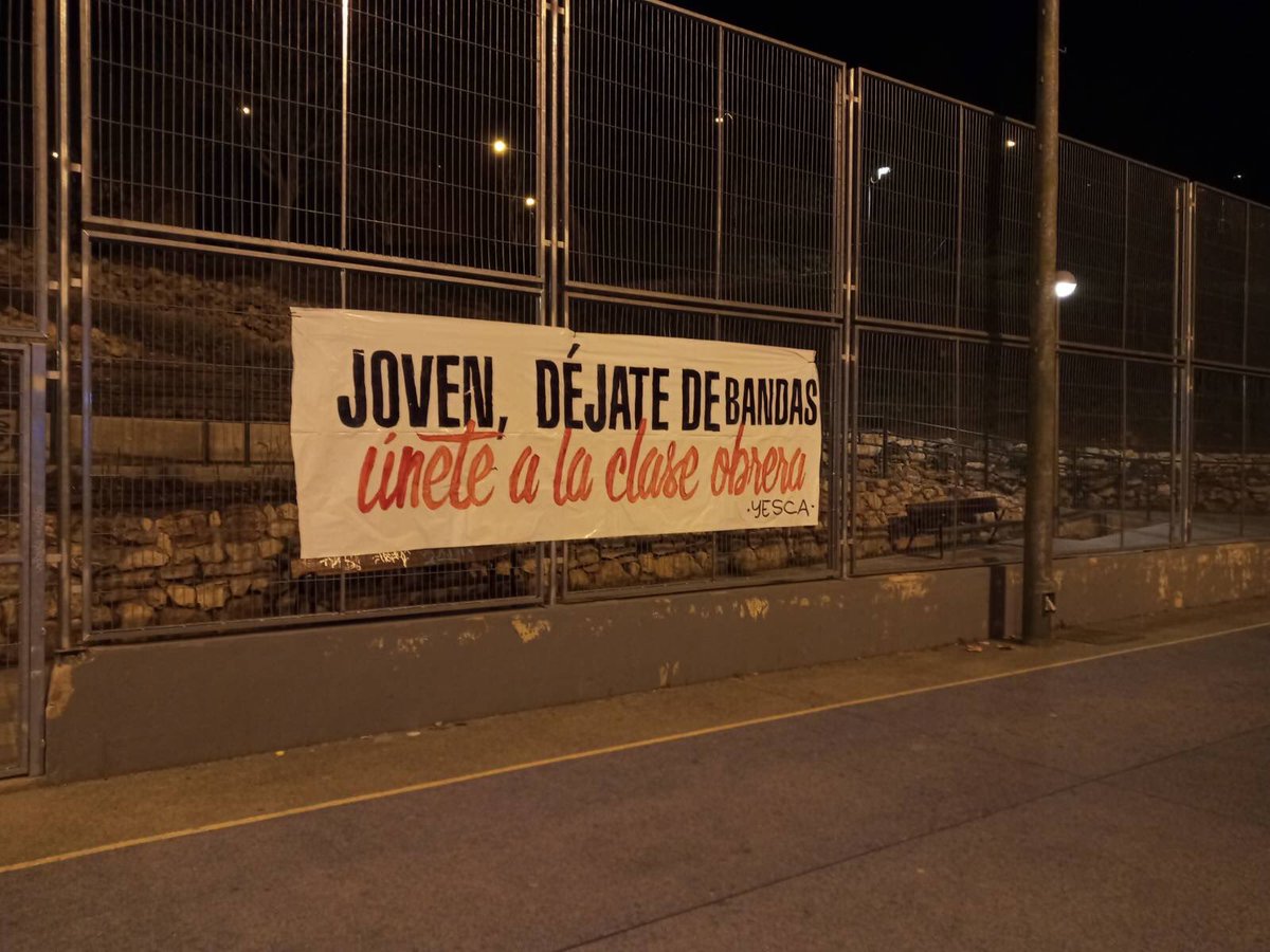 ❗️Así han amanecido estos días distintos barrios y pueblos de Madrid.
¡Por una juventud concienciada y organizada! La única banda del pueblo es la clase obrera ⚒✊🏻